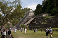Mayan Temple of the Inscriptions at Palenque Ruins - palenque mayan ruins,palenque mayan temple,mayan temple pictures,mayan ruins photos
